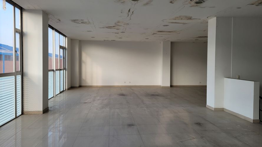 Bodega en venta en Parque Industrial Santo Domingo, Madrid, 5000 m² · foto 2 de 11