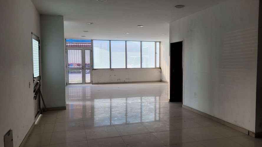Bodega en venta en Parque Industrial Santo Domingo, Madrid, 5000 m² · foto 4 de 11
