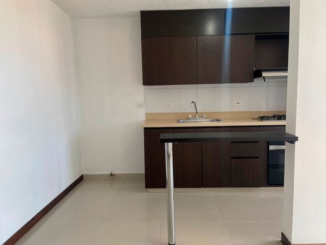 Apartamento de 2 alcobas en venta en Entreamigos, Sabaneta, 60 m² · foto 4 de 18