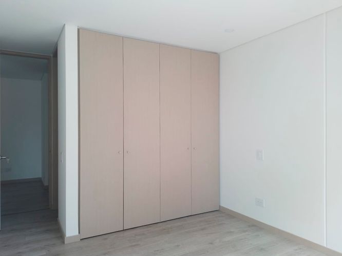 Apartamento de 2 alcobas en arriendo en El Poblado, Medellín, 108 m² · foto 10 de 17