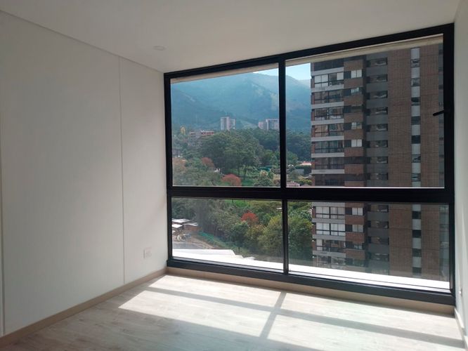 Apartamento de 2 alcobas en arriendo en El Poblado, Medellín, 108 m² · foto 14 de 17