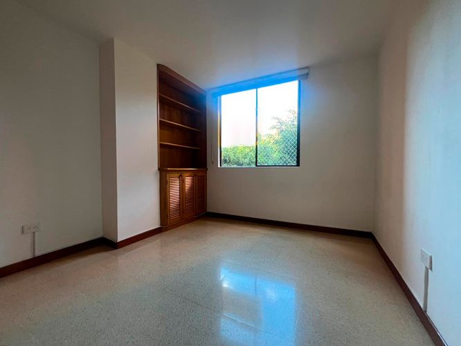Apartamento de 3 alcobas en arriendo en El Poblado, Medellín, 109 m² · foto 7 de 15