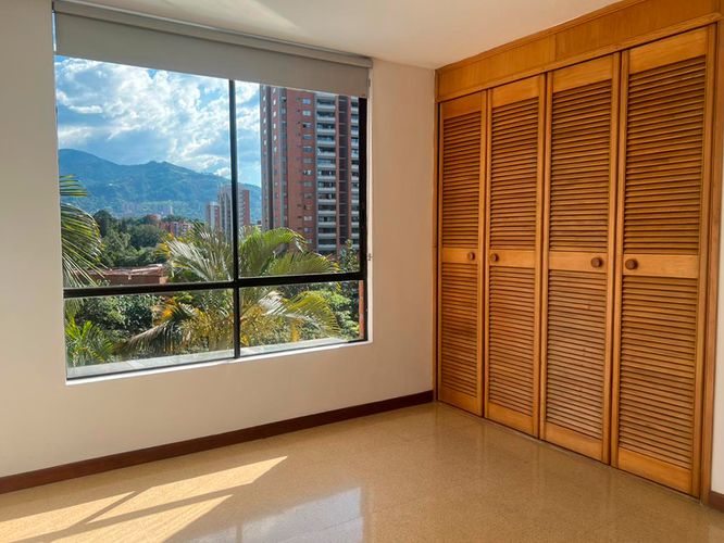 Apartamento de 3 alcobas en arriendo en El Poblado, Medellín, 109 m² · foto 12 de 15