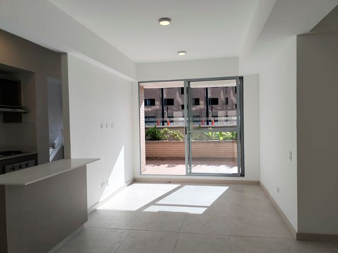Apartamento de 3 alcobas en arriendo en Otraparte, Envigado, 82 m² · foto 2 de 18