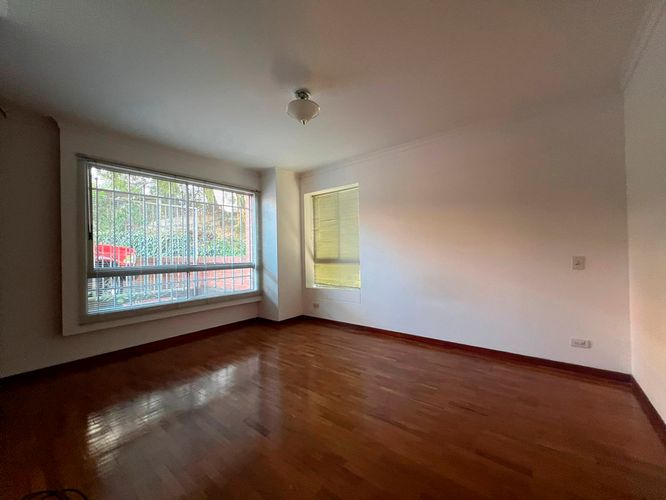 Apartamento de 3 alcobas en venta en El Poblado, Medellín, 260 m² · foto 7 de 17