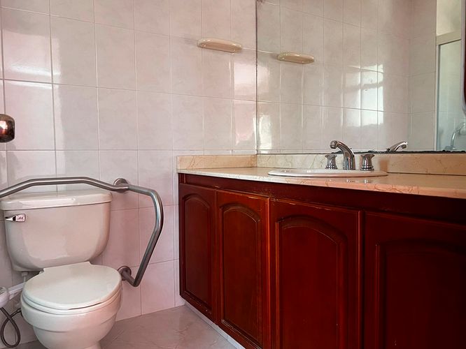 Apartamento de 3 alcobas en venta en El Poblado, Medellín, 260 m² · foto 13 de 17