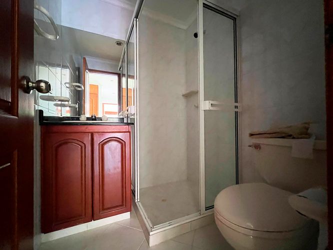 Apartamento de 3 alcobas en venta en El Poblado, Medellín, 260 m² · foto 14 de 17