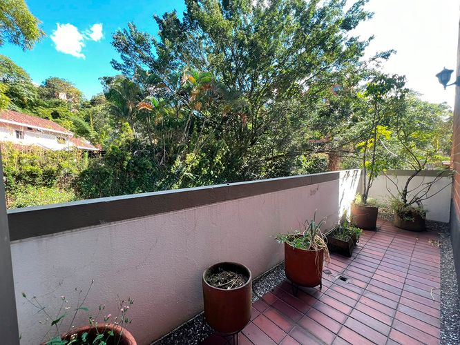 Apartamento de 3 alcobas en venta en El Poblado, Medellín, 260 m² · foto 16 de 17
