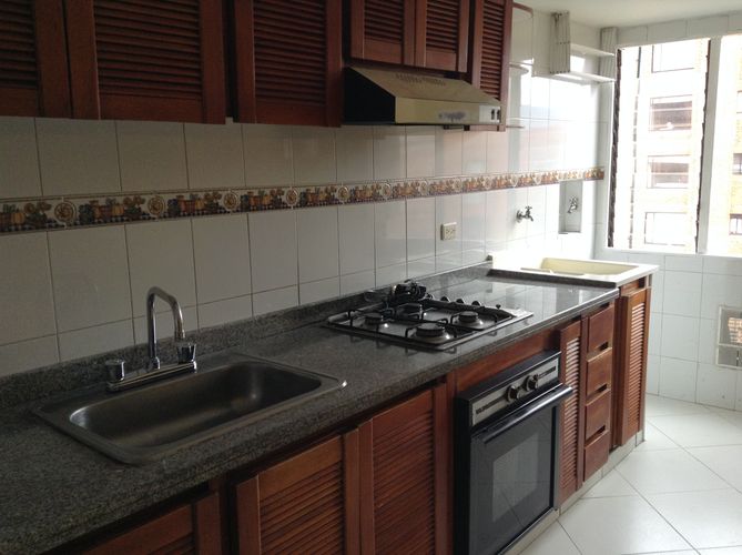 Apartamento de 3 alcobas en venta en Gratamira, Bogotá, 80 m² · foto 7 de 14