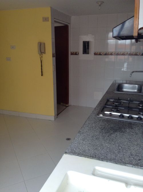 Apartamento de 3 alcobas en venta en Gratamira, Bogotá, 80 m² · foto 8 de 14