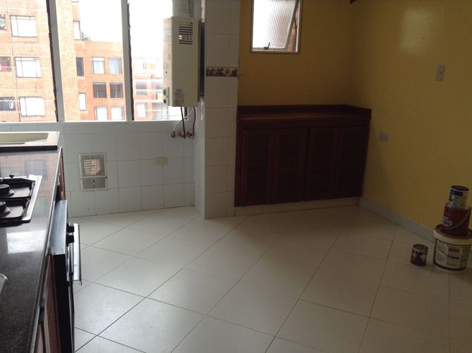 Apartamento de 3 alcobas en venta en Gratamira, Bogotá, 80 m² · foto 9 de 14