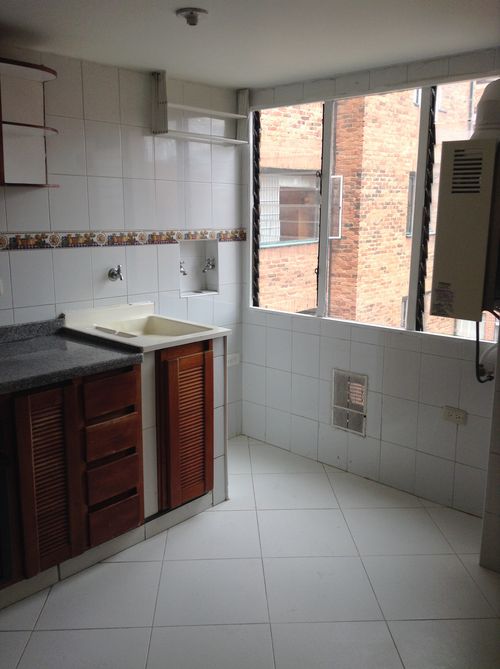 Apartamento de 3 alcobas en venta en Gratamira, Bogotá, 80 m² · foto 4 de 14