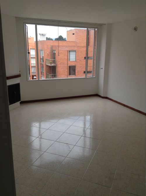 Apartamento de 3 alcobas en venta en Gratamira, Bogotá, 80 m² · foto 6 de 14