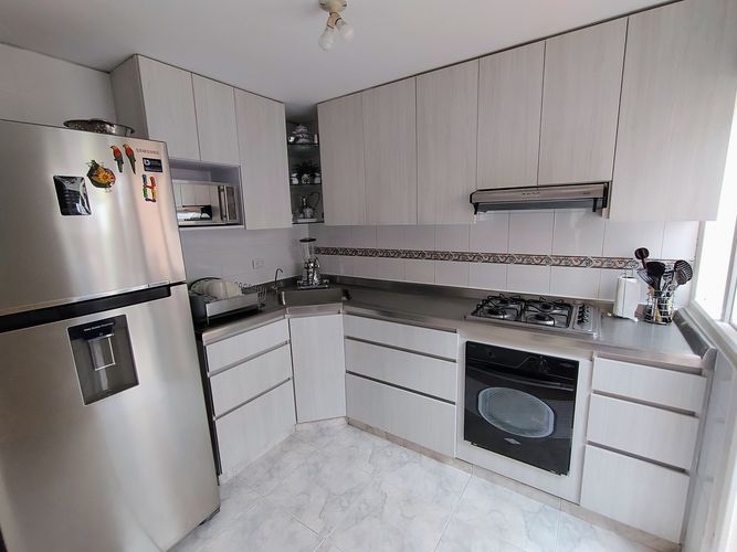 Casa de 3 alcobas en venta en Versalles, Floridablanca, 114 m² · foto 3 de 10