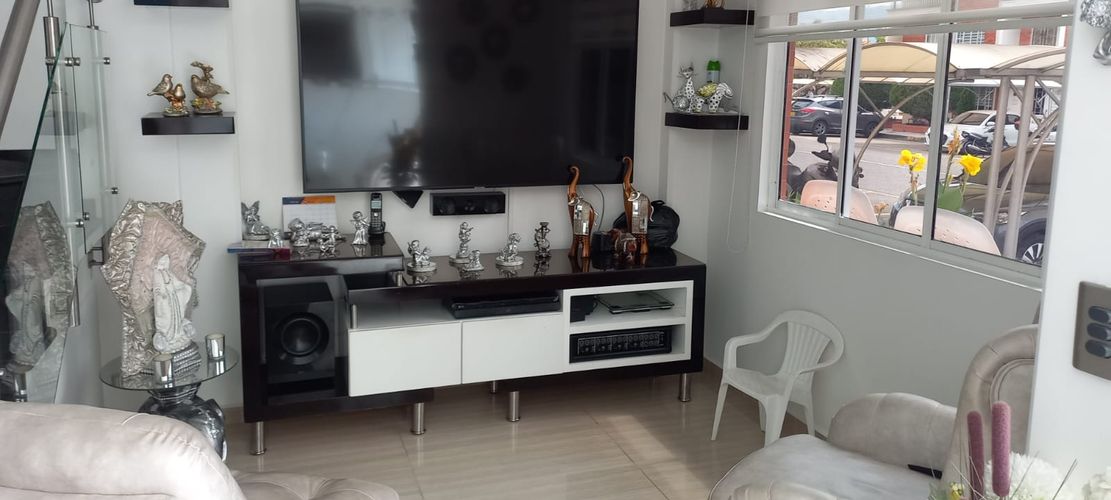 Casa de 3 alcobas en venta en Junin Sector Ii, Piedecuesta, 180 m² · foto 5 de 24