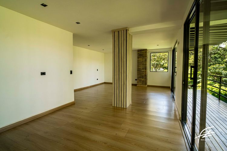 Casa de 5 alcobas en venta en La Ceja, 800 m² · foto 9 de 24
