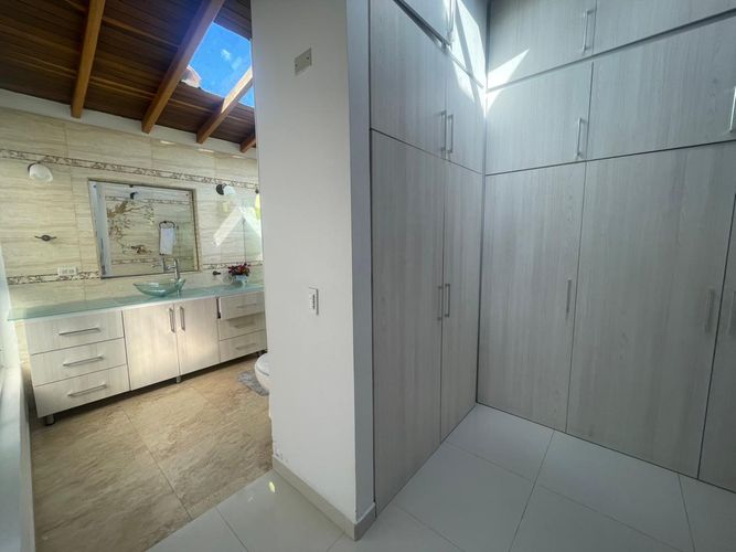 Casa de 5 alcobas en venta en Pueblo Viejo, La Estrella, 326 m² · foto 20 de 24