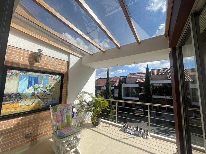 Casa de 5 alcobas en venta en Pueblo Viejo, La Estrella, 326 m² · foto 23 de 24