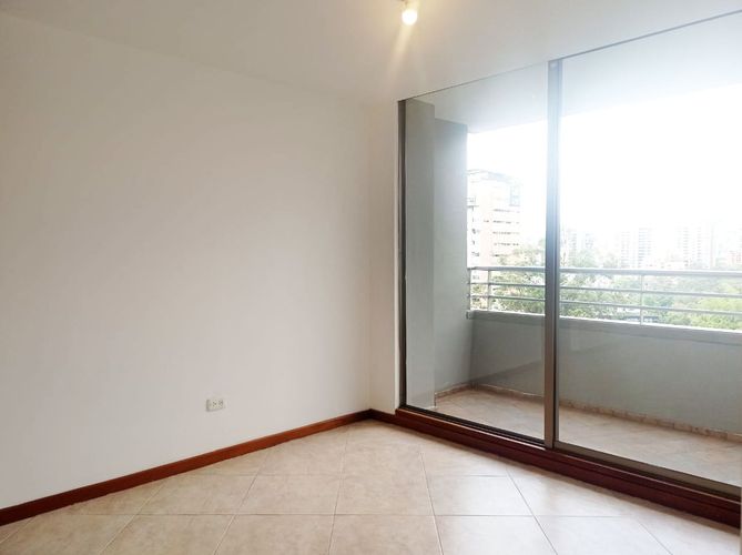 Apartamento de 3 alcobas en arriendo en Transversal Inferior, Medellín, 79 m² · foto 2 de 20