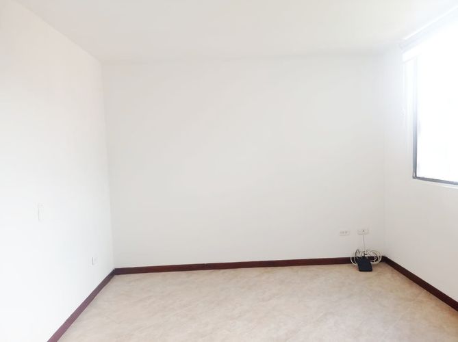 Apartamento de 3 alcobas en arriendo en Transversal Inferior, Medellín, 79 m² · foto 4 de 20