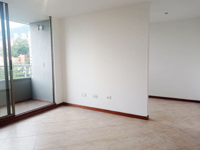 Apartamento de 3 alcobas en arriendo en Transversal Inferior, Medellín, 79 m² · foto 5 de 20