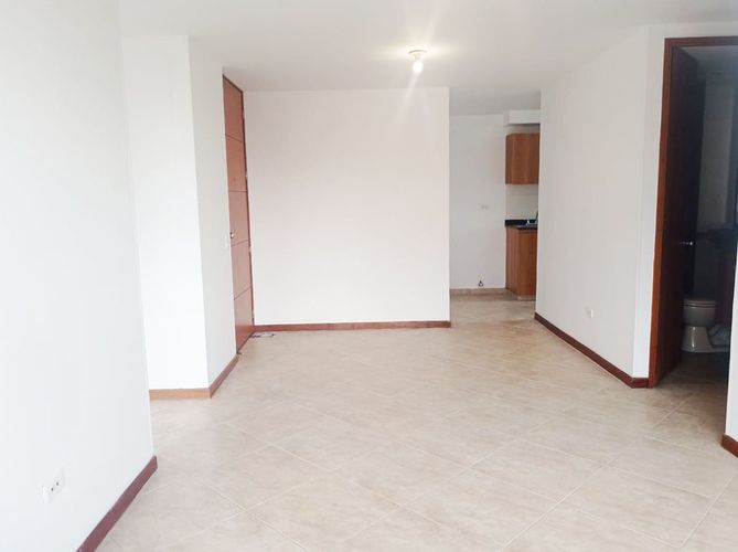 Apartamento de 3 alcobas en arriendo en Transversal Inferior, Medellín, 79 m² · foto 8 de 20