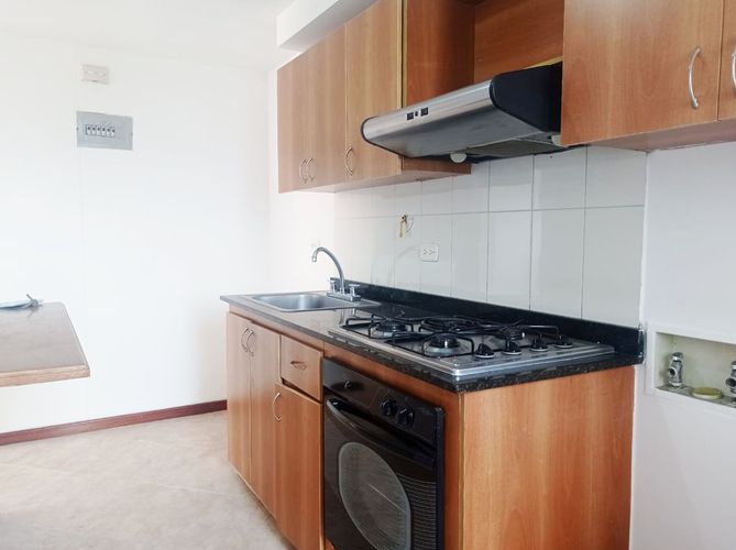 Apartamento de 3 alcobas en arriendo en Transversal Inferior, Medellín, 79 m² · foto 9 de 20