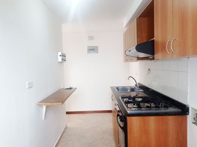 Apartamento de 3 alcobas en arriendo en Transversal Inferior, Medellín, 79 m² · foto 10 de 20