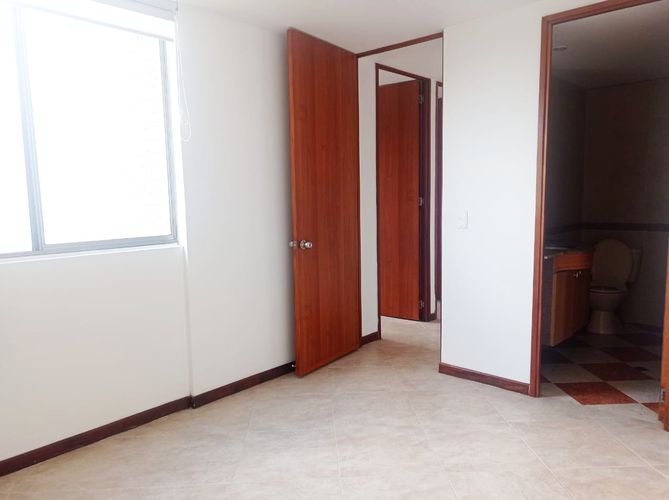 Apartamento de 3 alcobas en arriendo en Transversal Inferior, Medellín, 79 m² · foto 12 de 20