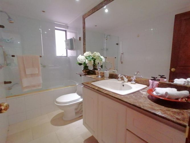 Apartamento de 3 alcobas en arriendo en Las Lomas, Medellín, 132 m² · foto 3 de 12