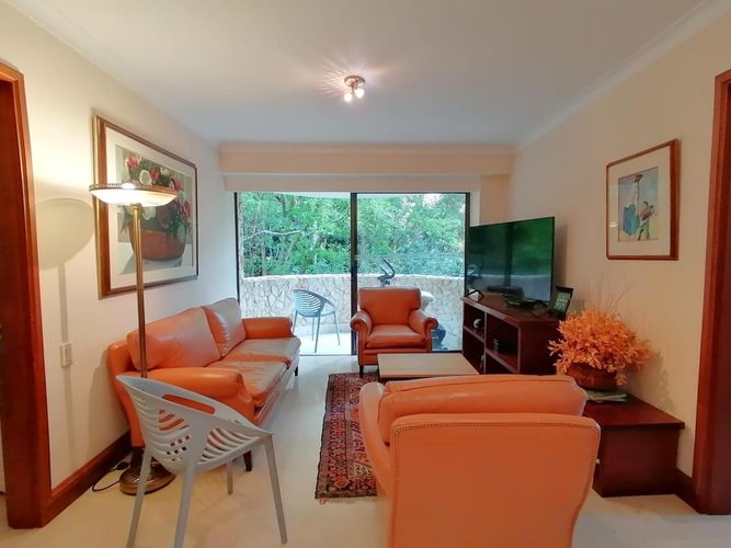 Apartamento de 3 alcobas en arriendo en Las Lomas, Medellín, 132 m² · foto 5 de 12