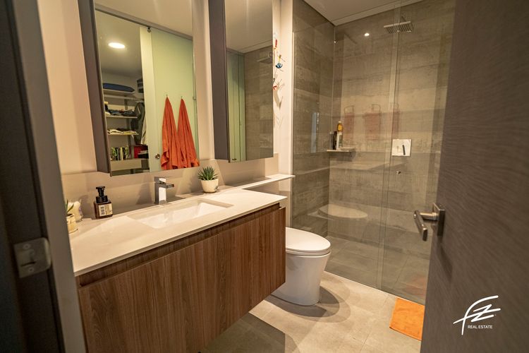 Apartamento de 2 alcobas en venta en El Poblado, Medellín, 125 m² · foto 23 de 24