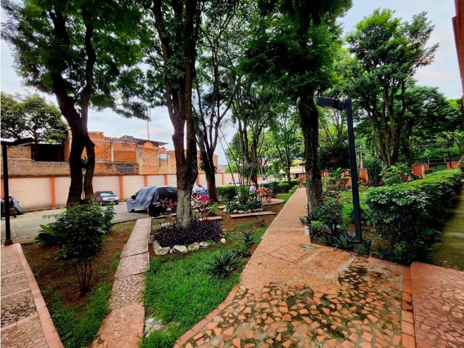 Apartamento de 3 alcobas en venta en Buenos Aires, Cali, 70 m² · foto 2 de 24