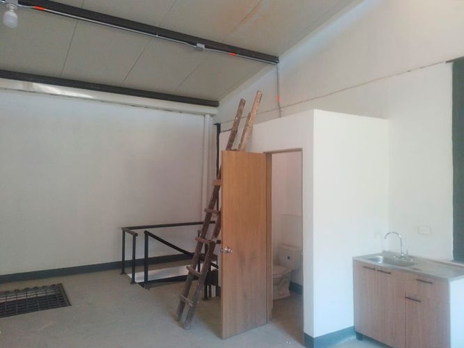 Local en arriendo en Laureles, Medellín, 195 m² · foto 10 de 11