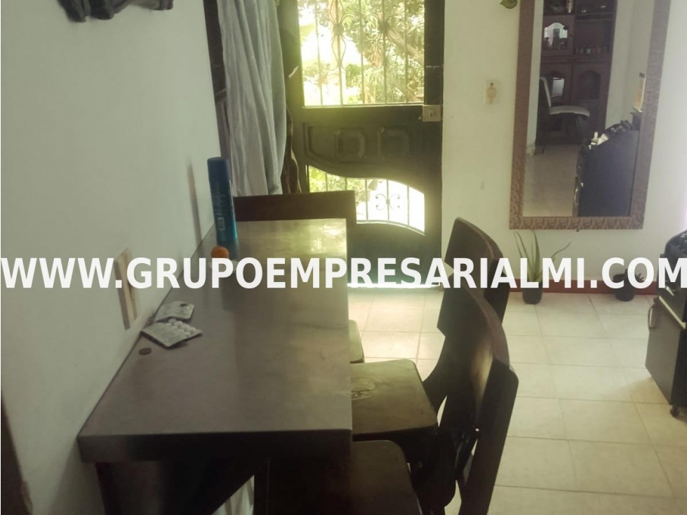 Apartaestudio en venta en Robledo, Medellín 2