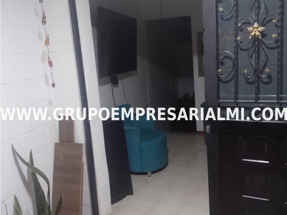 Apartaestudio en venta en Robledo, Medellín 5
