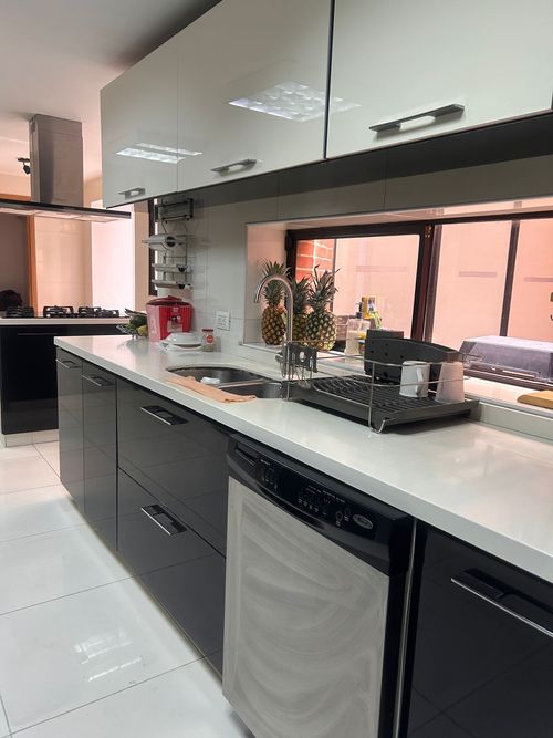 Apartamento de 4 alcobas en venta en La Carolina, Bogotá, 250 m² · foto 3 de 20