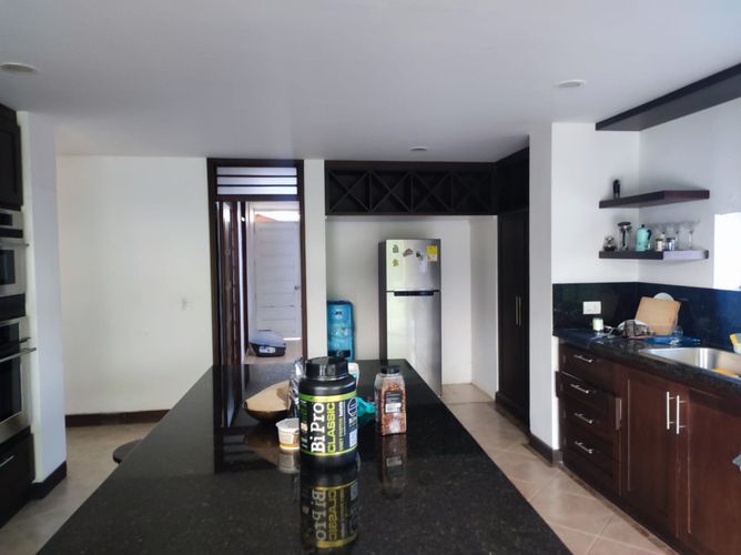 Casa de 6 alcobas en venta en Pance, Cali, 380 m² · foto 2 de 23