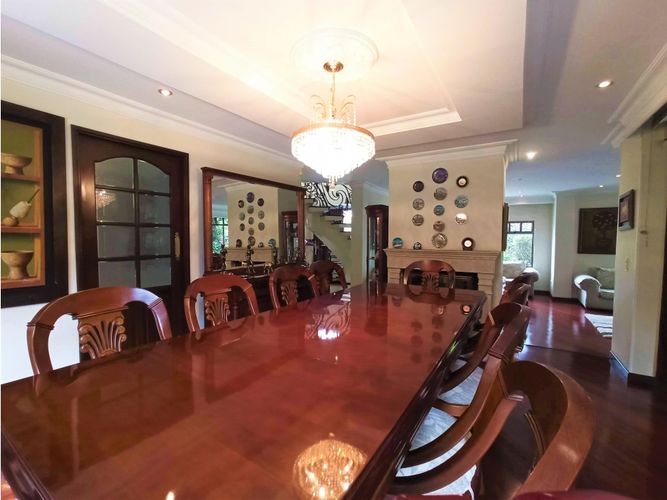 Casa de 6 alcobas en venta en Aposentos, Sopó, 360 m² · foto 6 de 24