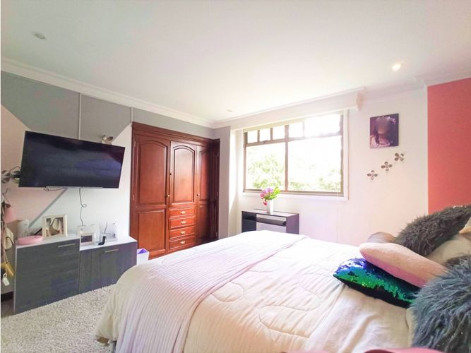 Casa de 6 alcobas en venta en Aposentos, Sopó, 360 m² · foto 11 de 24