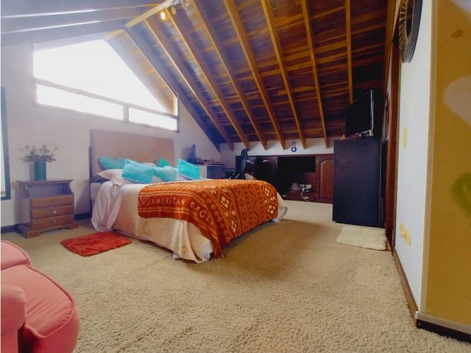 Casa de 6 alcobas en venta en Aposentos, Sopó, 360 m² · foto 14 de 24