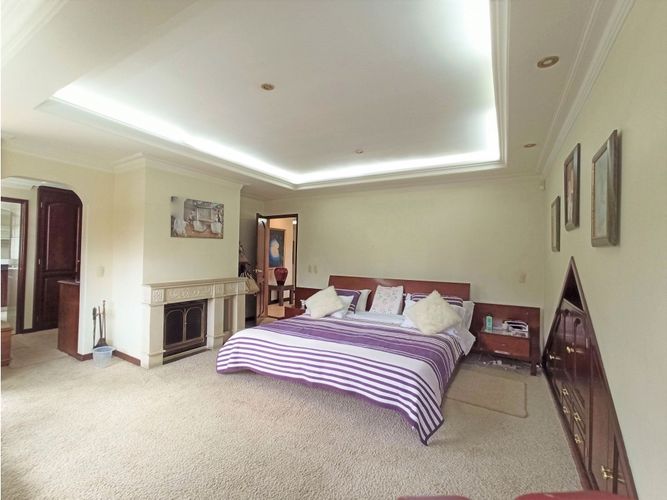 Casa de 6 alcobas en venta en Aposentos, Sopó, 360 m² · foto 15 de 24