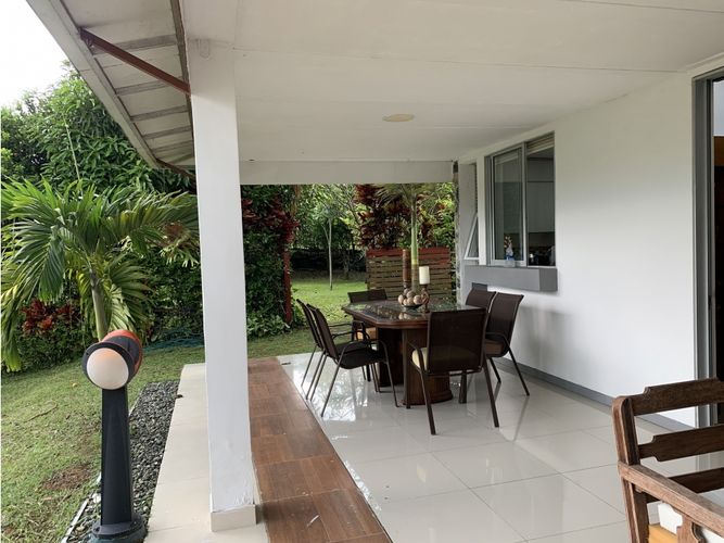 Casa de 4 alcobas en venta en La Yé, Armenia, 270 m² · foto 3 de 24