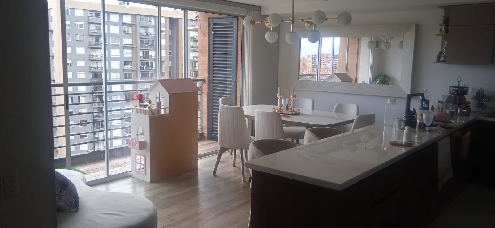 Apartamento en venta en La Felicidad, Bogotá · foto 3 de 24