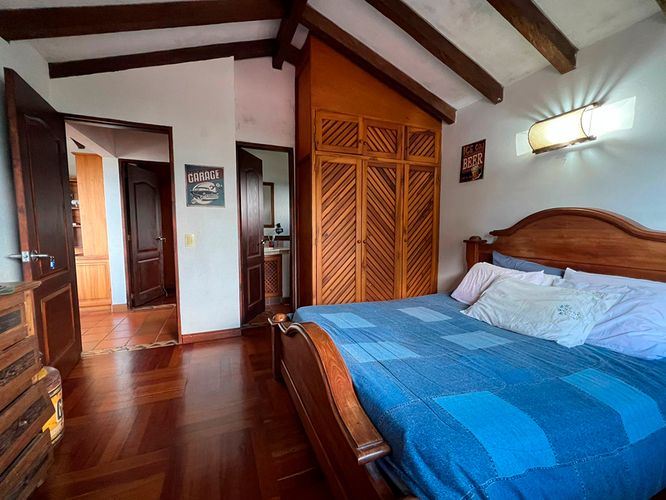 Casa de 5 alcobas en venta en Vallano, Envigado, 550 m² · foto 11 de 19