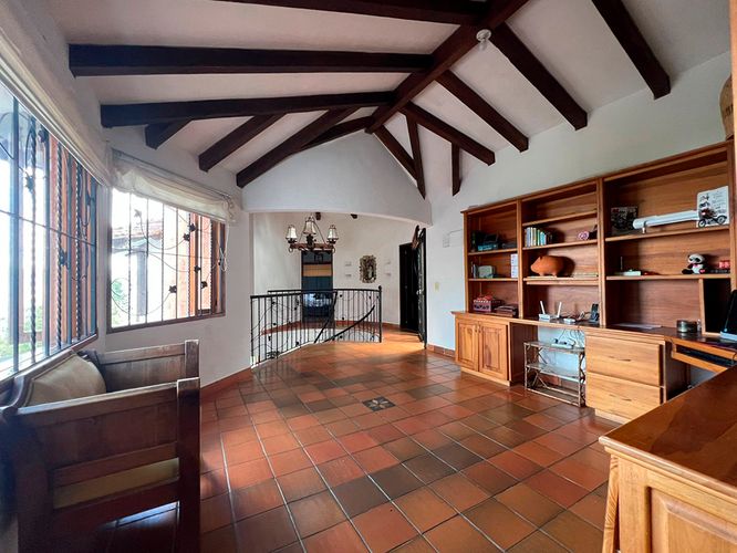 Casa de 5 alcobas en venta en Vallano, Envigado, 550 m² · foto 16 de 19