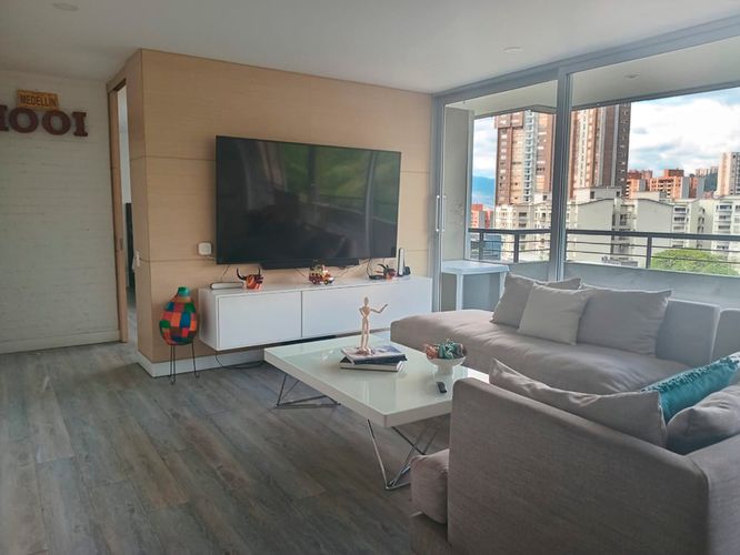 Apartamento de 2 alcobas en arriendo en La Florida, Medellín, 140 m² · foto 4 de 17