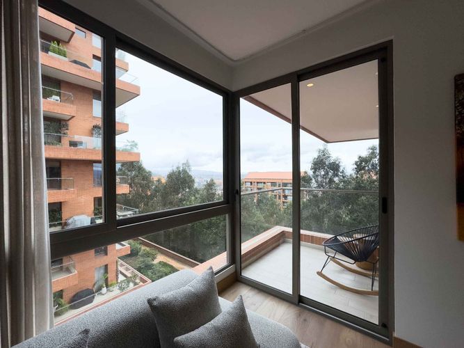 Apartamento de 3 alcobas en venta en Santa Barbara Alta, Bogotá, 332 m² · foto 7 de 24