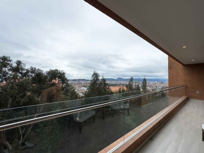 Apartamento de 3 alcobas en venta en Santa Barbara Alta, Bogotá, 332 m² · foto 13 de 24