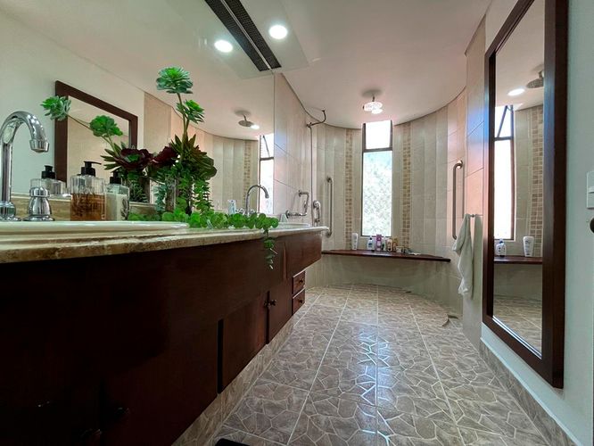 Apartamento de 3 alcobas en venta en El Poblado, Medellín, 190 m² · foto 15 de 18